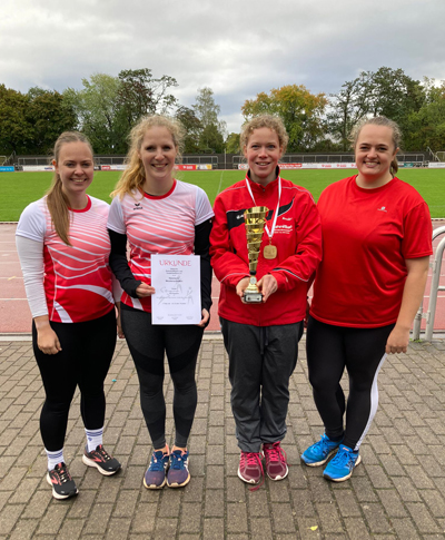 Markus Manhold wirft den Hammer über 30 Meter