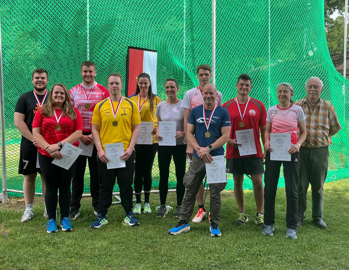 Neun Hessentitel im Rasenkraftsport